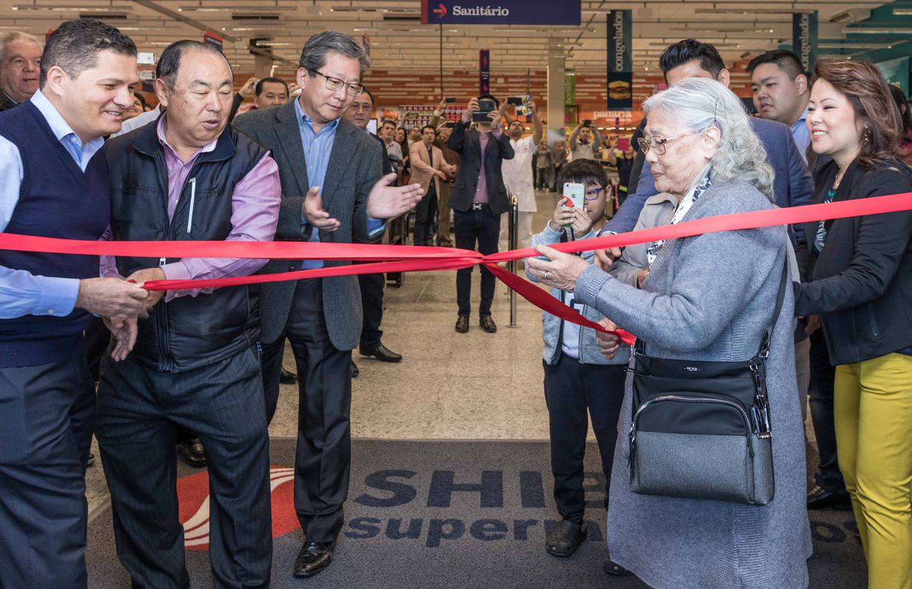 1º hiper do grupo Shibata em Jacareí abre as portas amanhã
