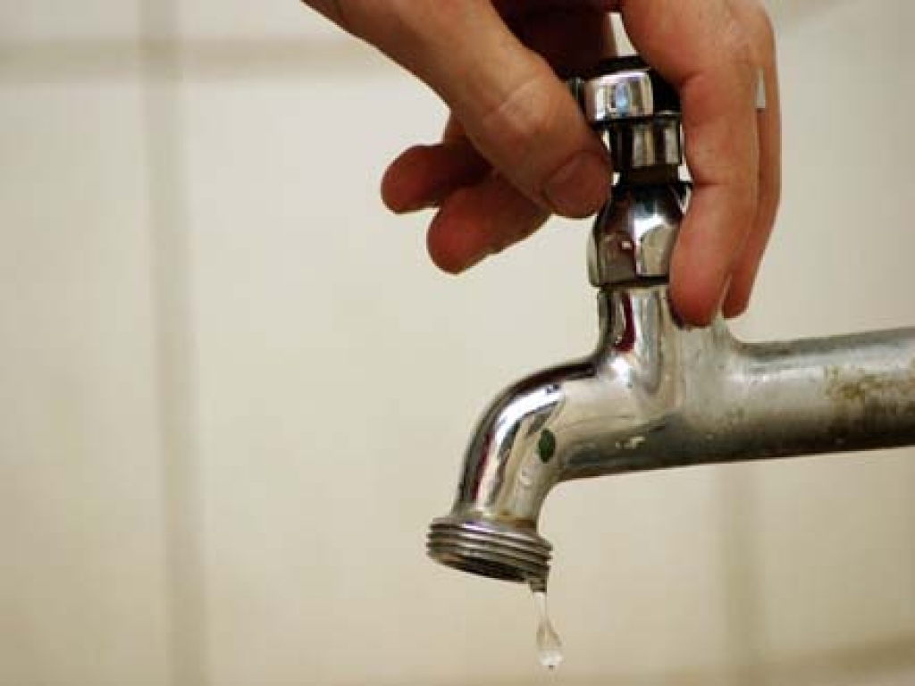 Perdas d’água no sistema acarretam prejuizo de R$ 10 bi/ano no Brasil