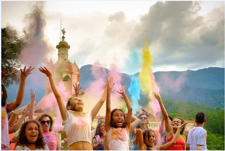 Festival das Cores foi sucesso na Fazenda Nova Gokula em