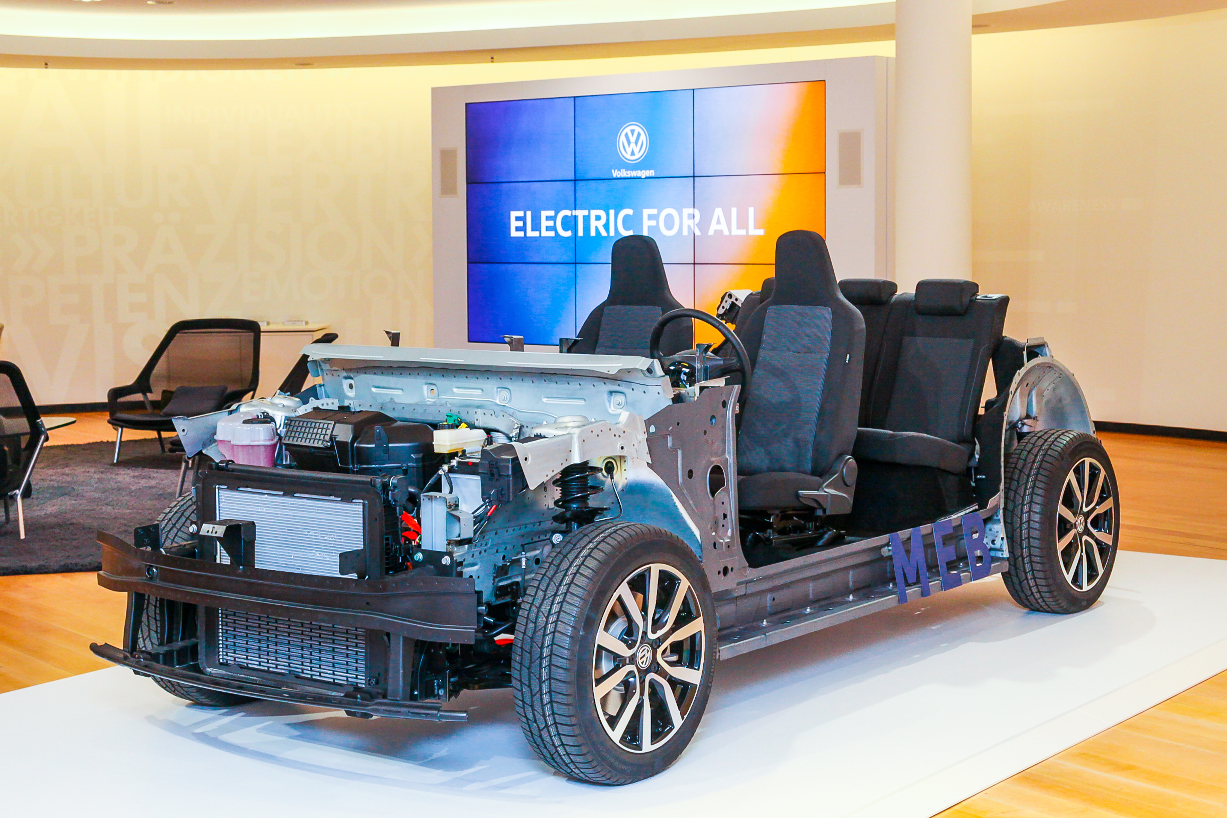 Volkswagen lança a campanha electric for all