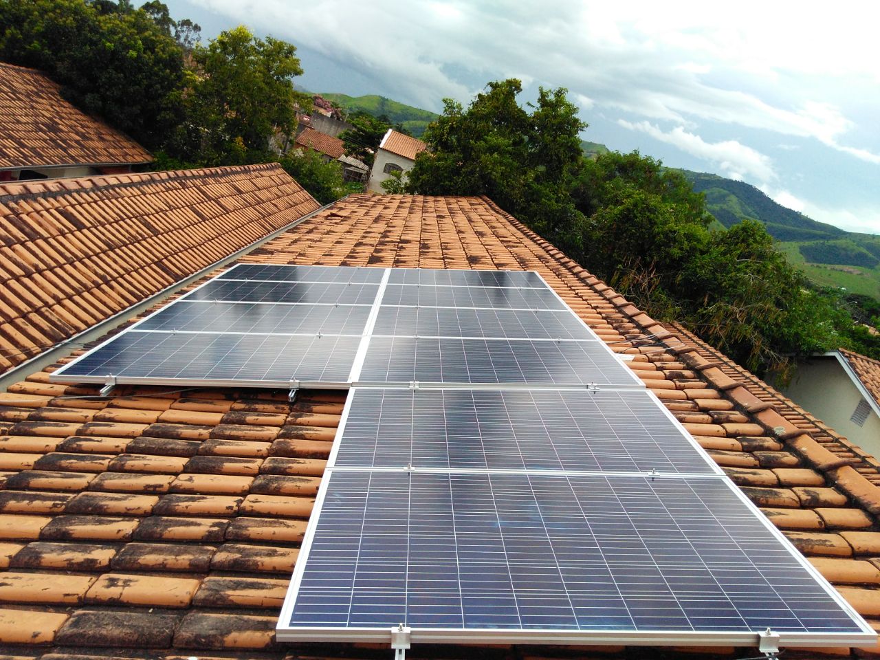 Escolas recebem placas para geração de energia solar como prêmio de gincana cultural da EDP