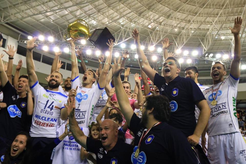 Vôlei Taubaté é Penta