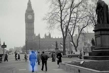 Aparições de pessoas vivas distantes