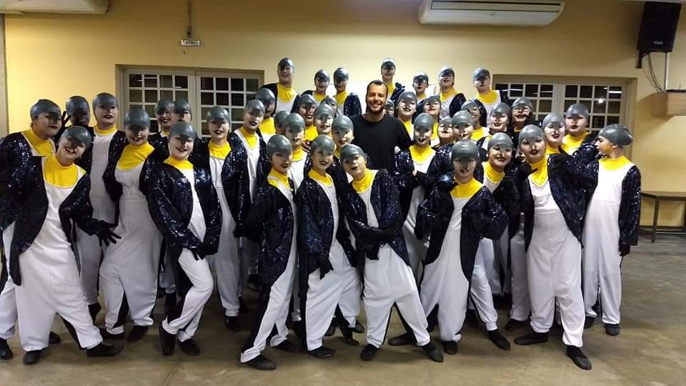 Integral realiza apresentação de dança