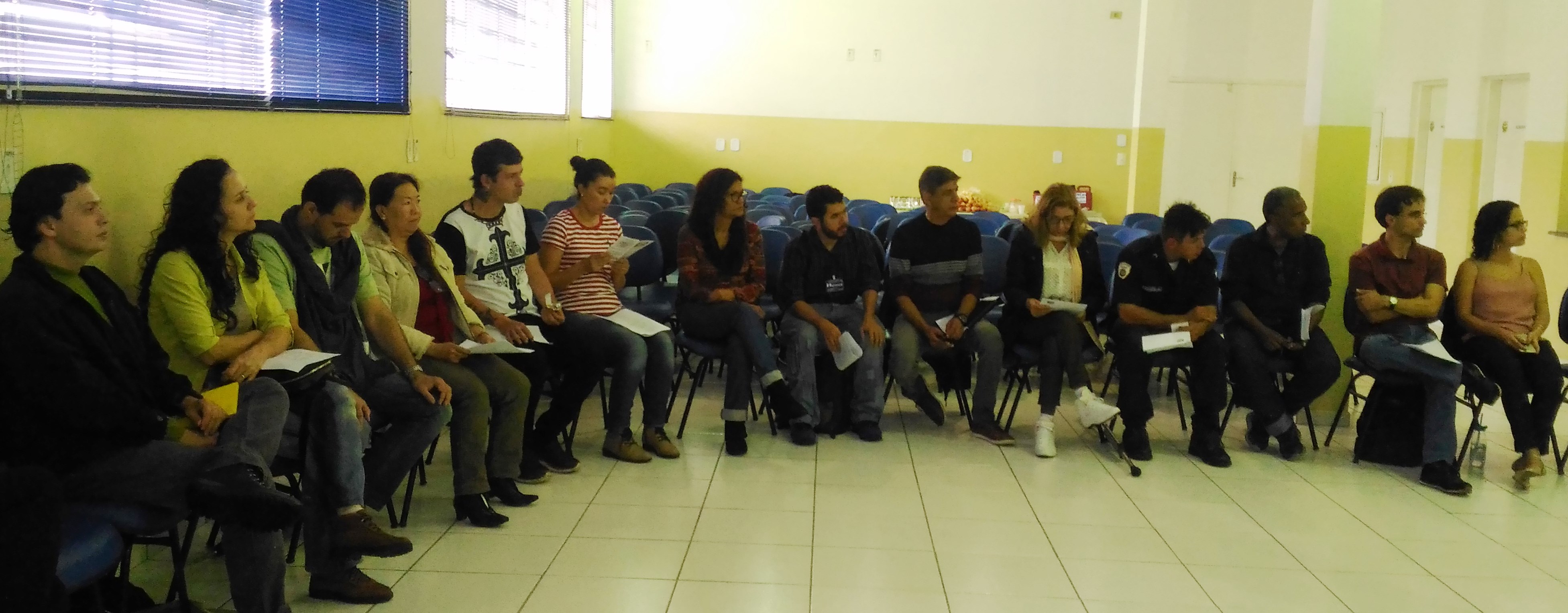 Servidores que atendem população em situação de rua passam por treinamento