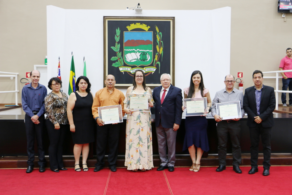 Câmara de Pinda homenageia comerciários pela passagem  do seu dia