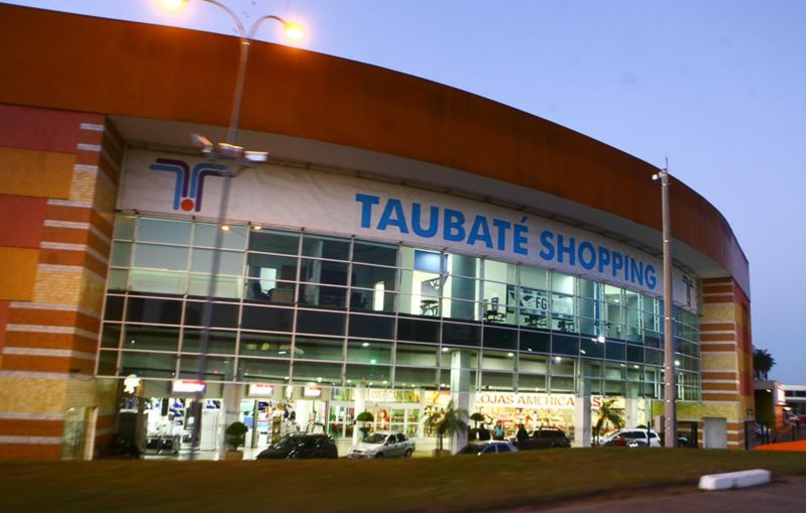 Resultado de imagem para shopping  taubate