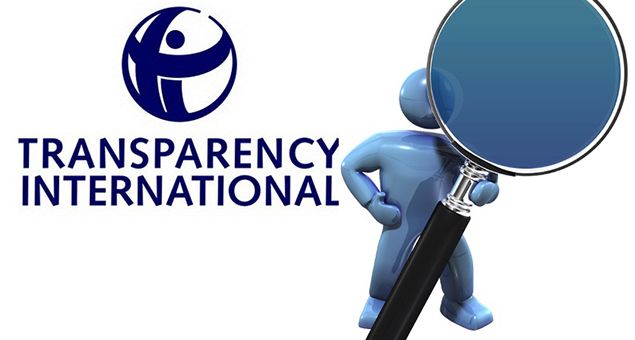 Brasil cai pelo 3º ano seguido no ranking da Transparência Internacional e atinge a nota mais baixa desde 2012