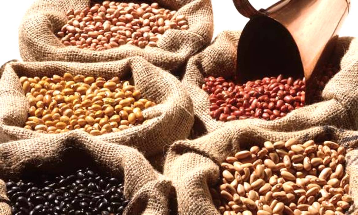 Preço do feijão aumenta 40% e vai a R$4,99 e o do arroz  também vai subir