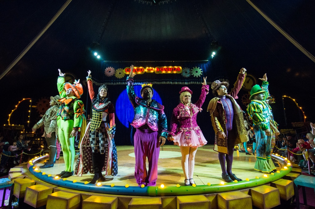 Circo dos Sonhos se despede de Ubatuba e leva para Caraguá o espetáculo