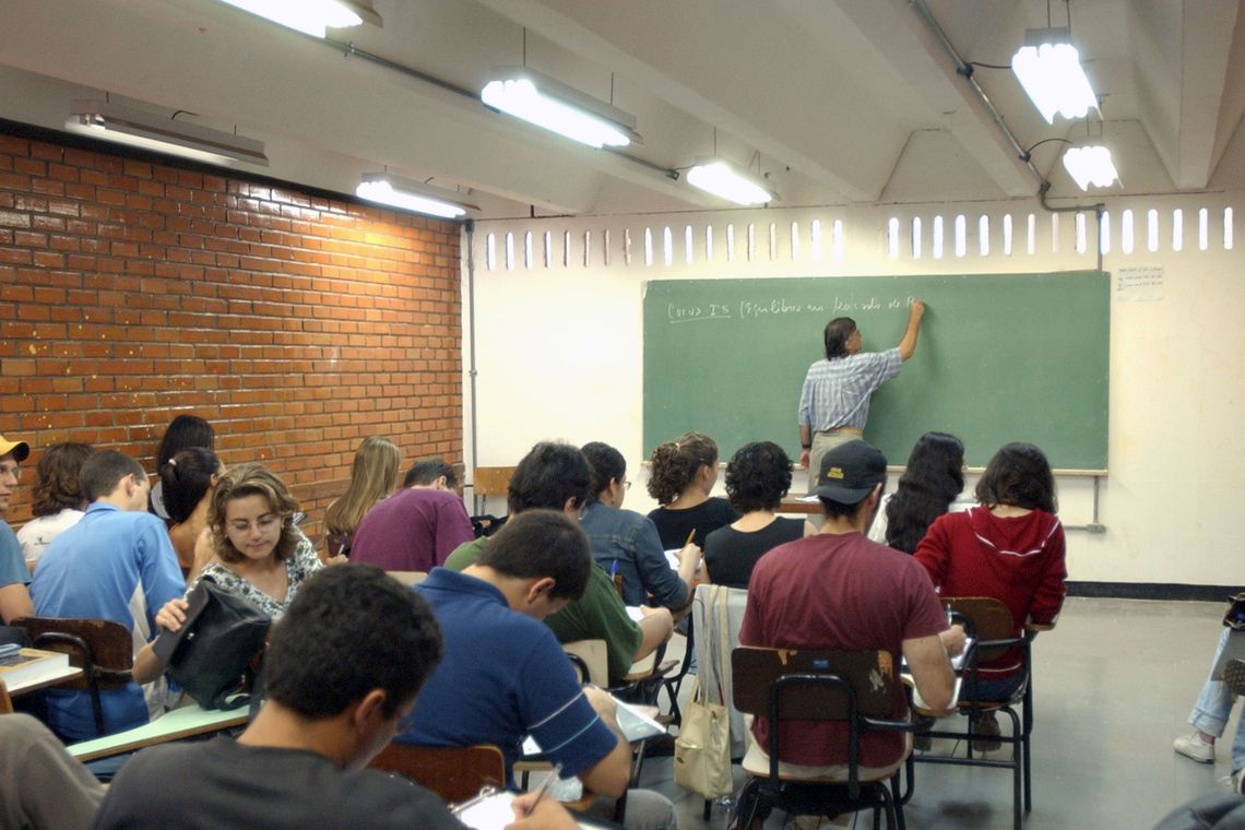 Ministério da Educação adia inscrições do ProUni e do Fies