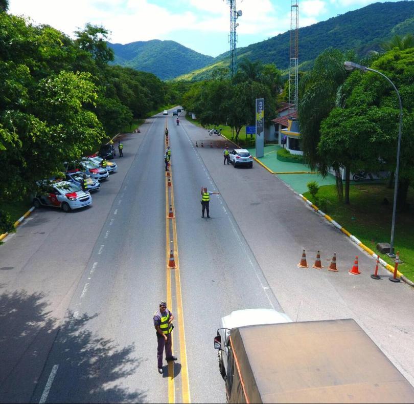 Restrição na circulação de veículos de carga entre Ubatuba e Caraguatatuba