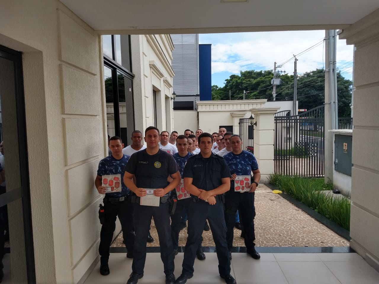 Guardas Civis fazem doação de sangue