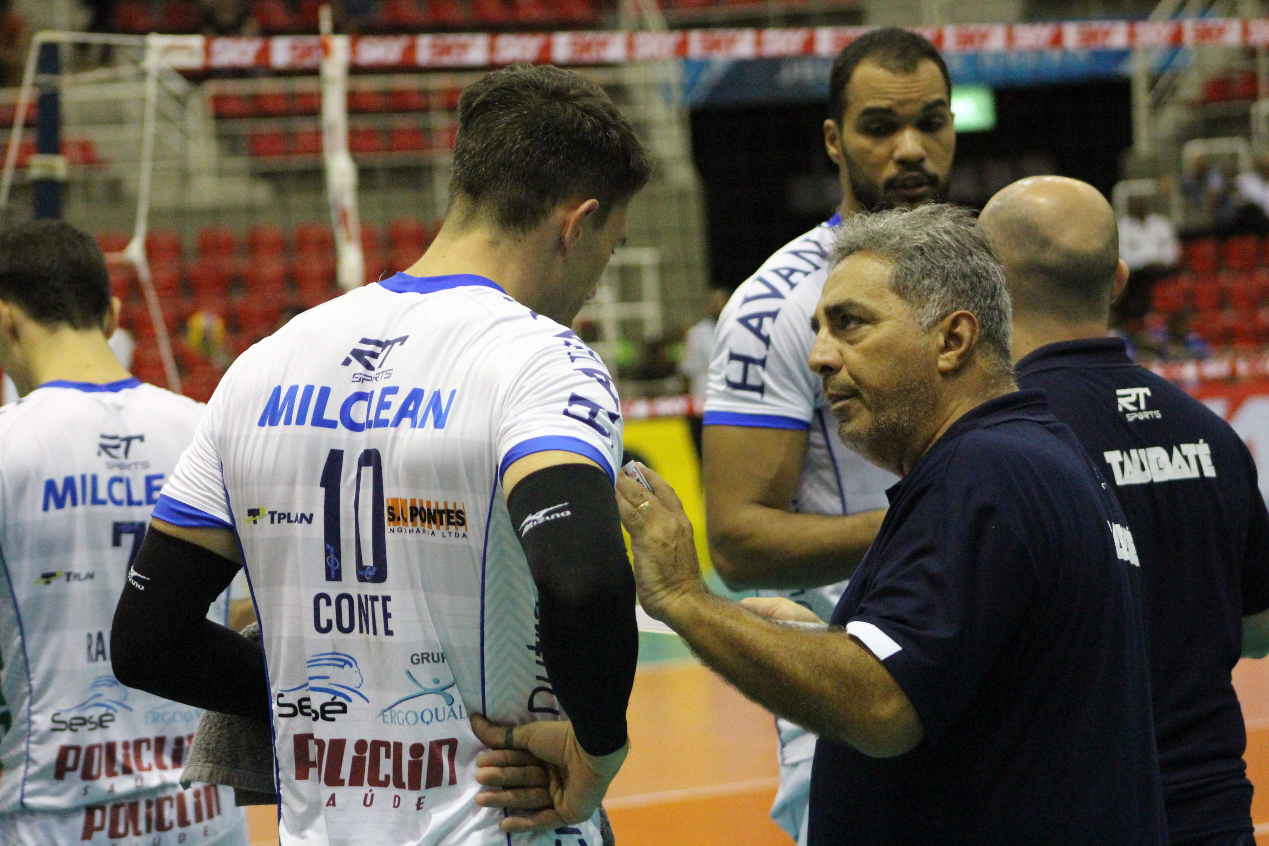 EMS Taubaté Funvic vence o Sesc de virada pela Superliga Cimed Masculina de Vôlei