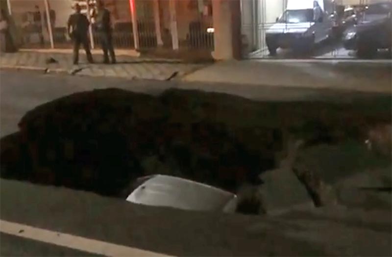 Av. Juca Esteves voltar a ter obras e fecha trecho que vai para o Mercadão