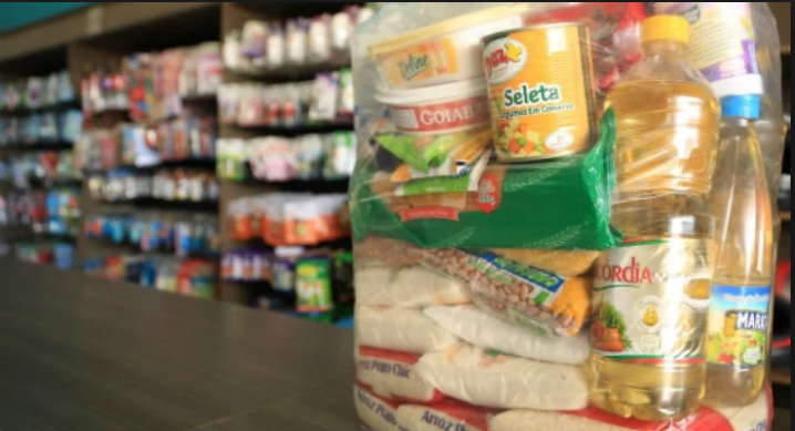 Cesta básica sobe 5,45% em março no maior aumento em 23 anos