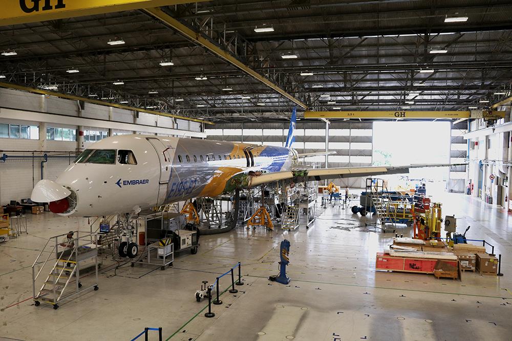 Embraer tem cerca de 40 vagas para profissionais de Desenvolvimento e Programação