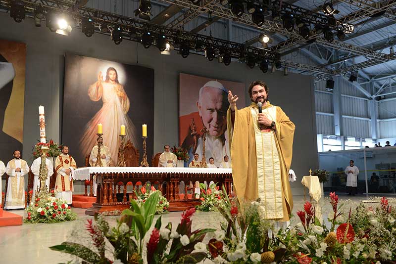 Canção Nova celebra Festa da Misericórdia