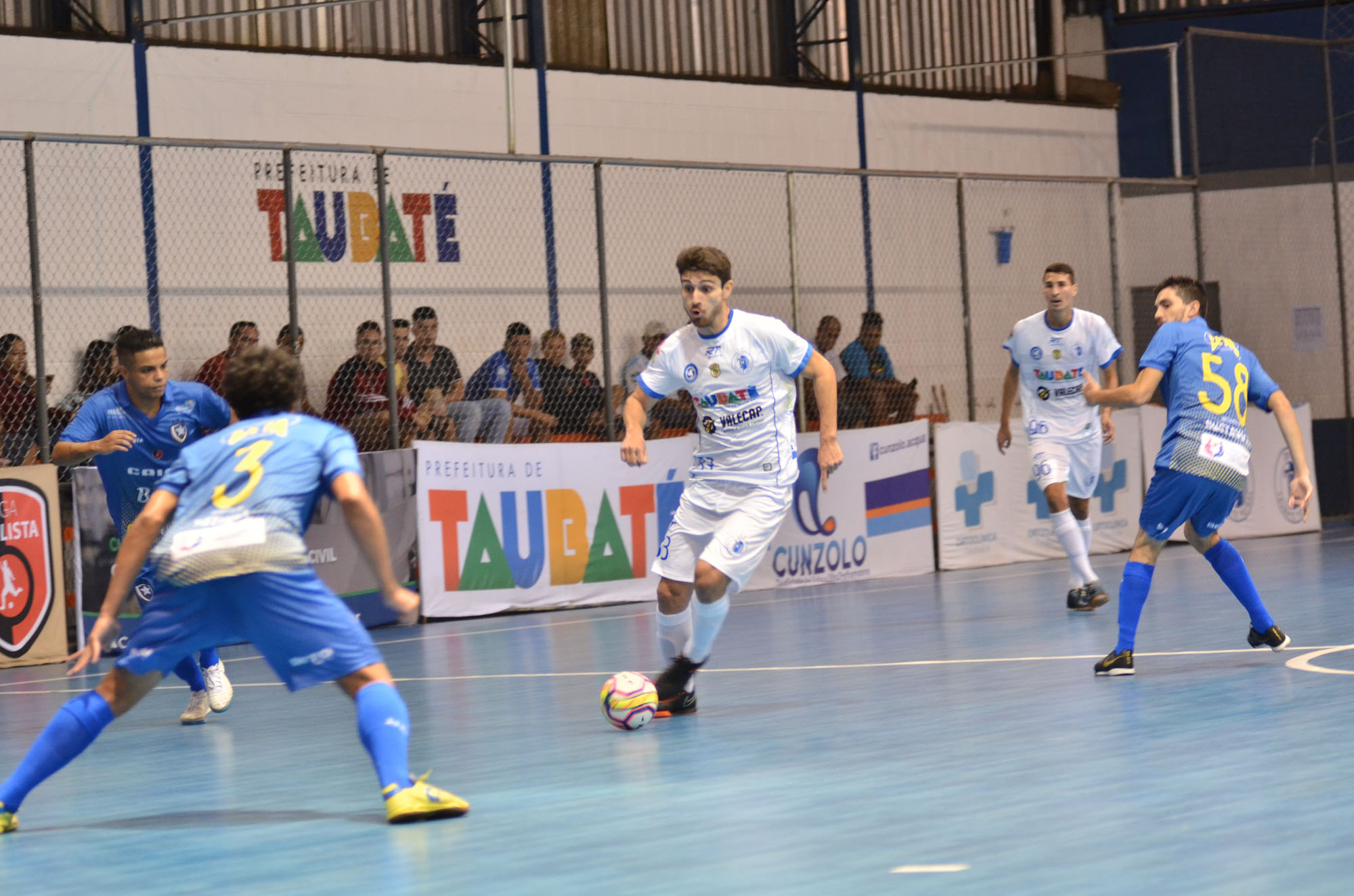 Taubaté empata com Botucatuense pela Copa Paulista de Futsal
