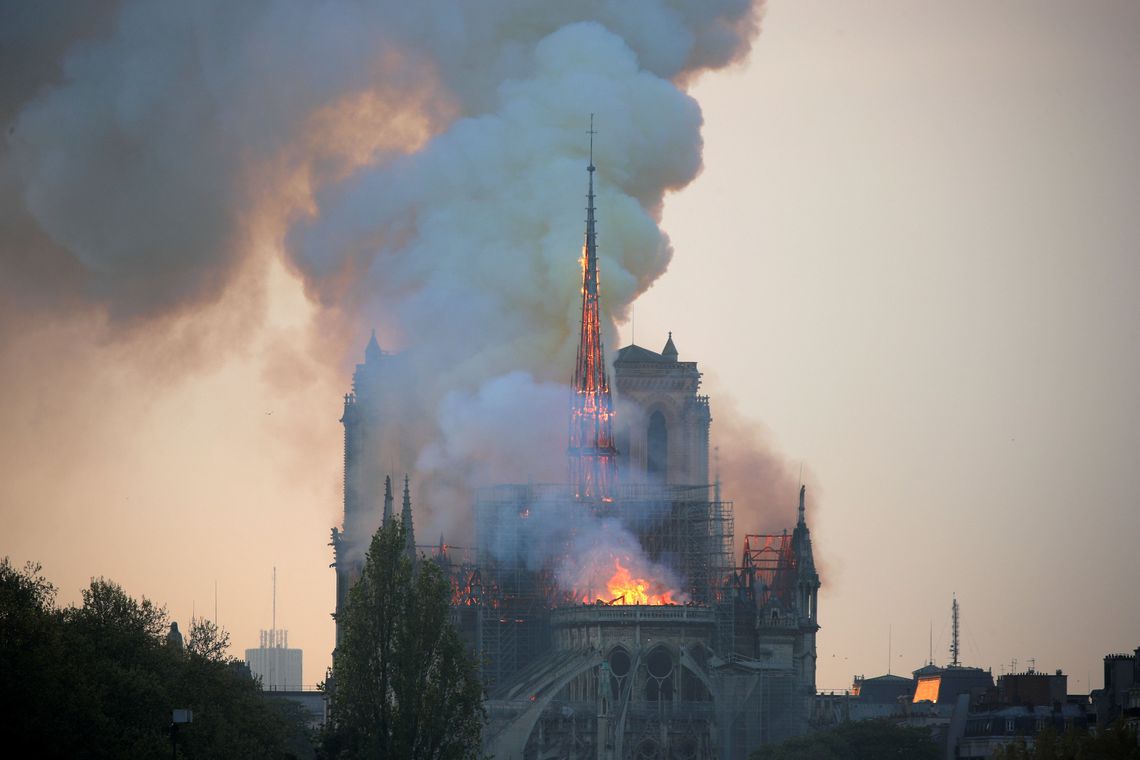 Doações para reconstrução de  Notre-Dame somam US$ 900 milhões