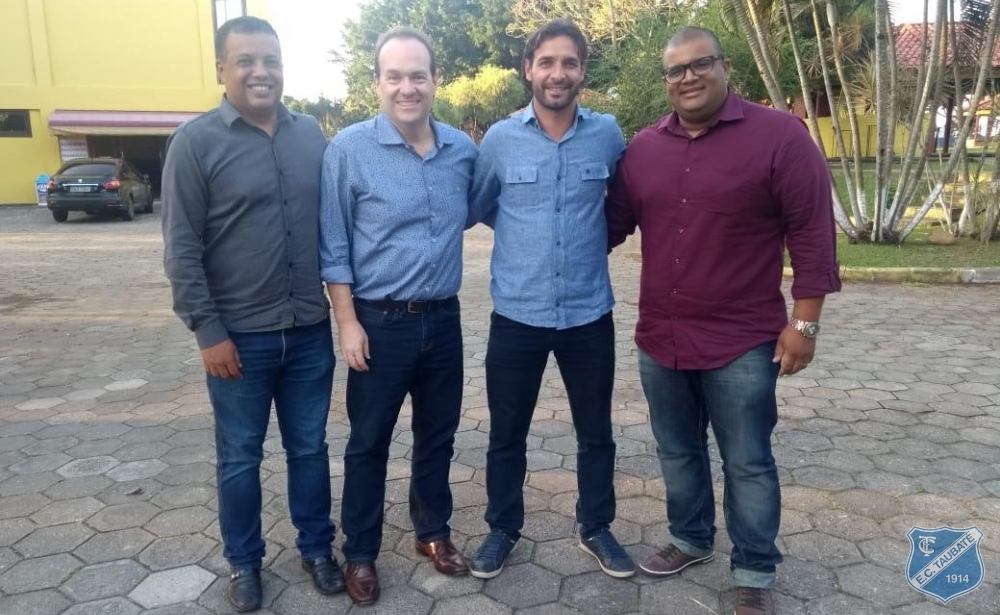 E.C. Taubaté apresenta novo diretor de futebol e supervisor técnico
