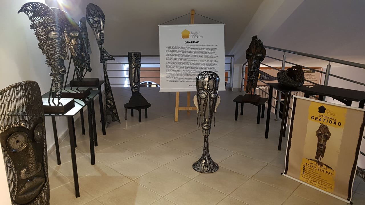 Exposição “gratidão” é exibida na estação casa amarela