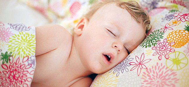 Respirar pela boca provoca consequências à saúde da criança