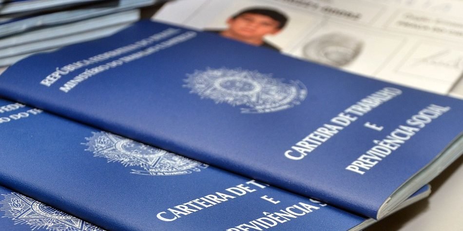 Desemprego de longo prazo cresce 42,4% entre 2015 e 2019