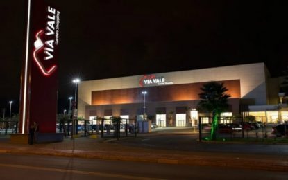 Alunos fazem Flash mob no Via Vale Shopping