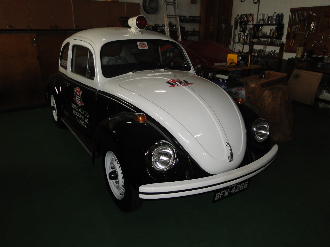 Clube de Autos Antigos de Taubaté realiza exposição no Taubaté Shopping