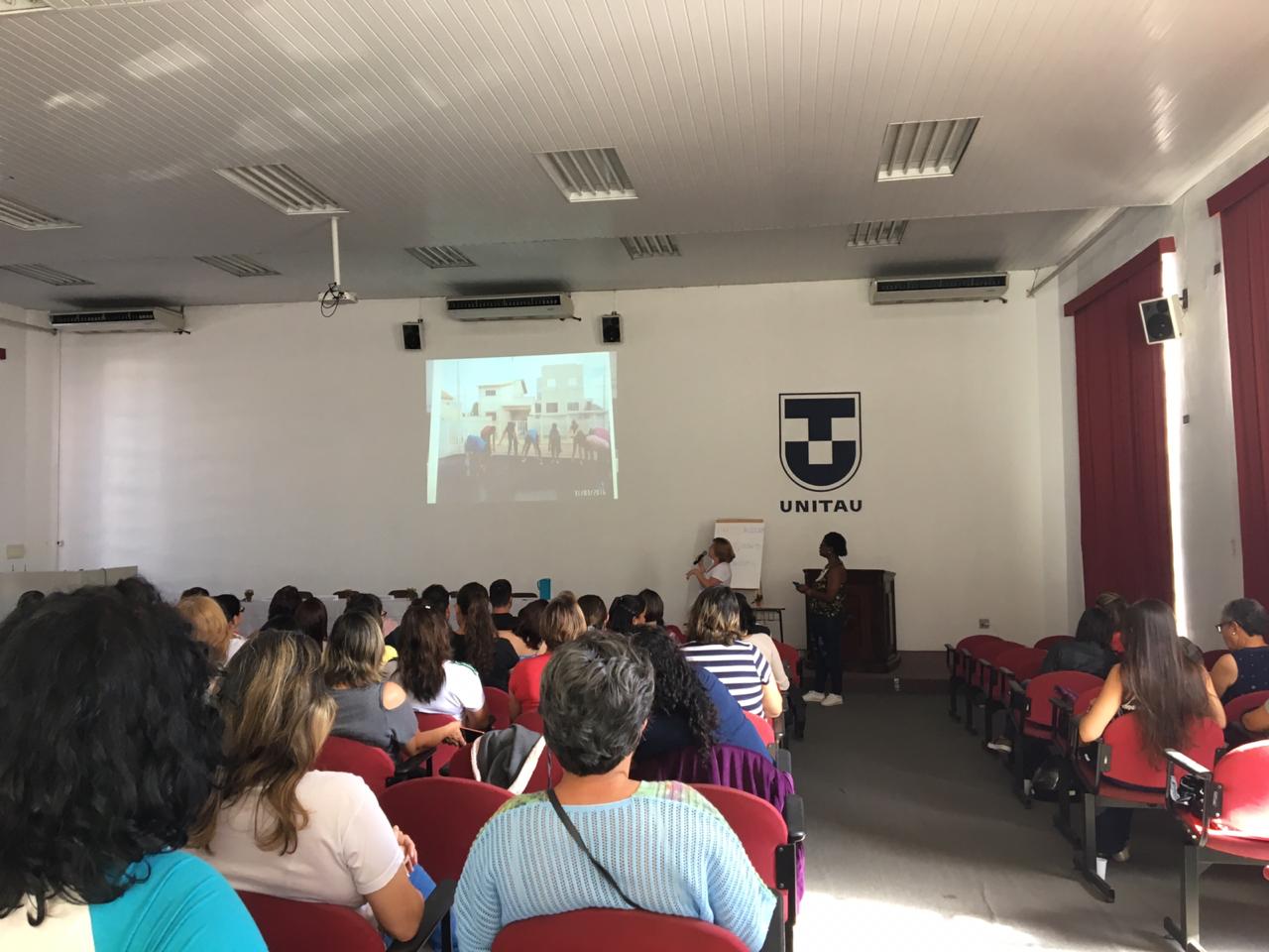 Agentes de saúde passam por curso de atualização