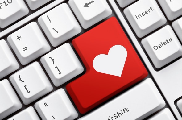 Dia dos namorados deve movimentar R$ 2,3 bilhões no e-commerce, afirma Compre&Confie