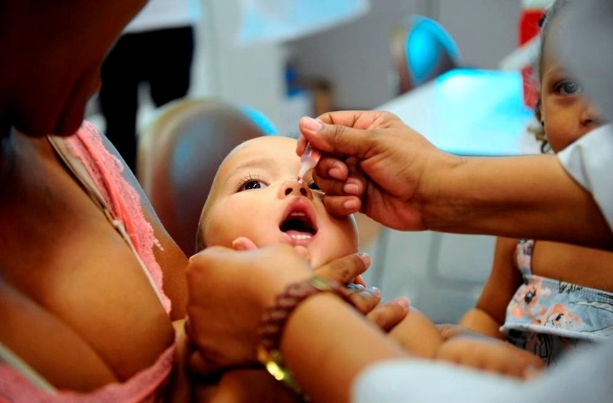 Bebês de seis meses a um ano também devem ser imunizados