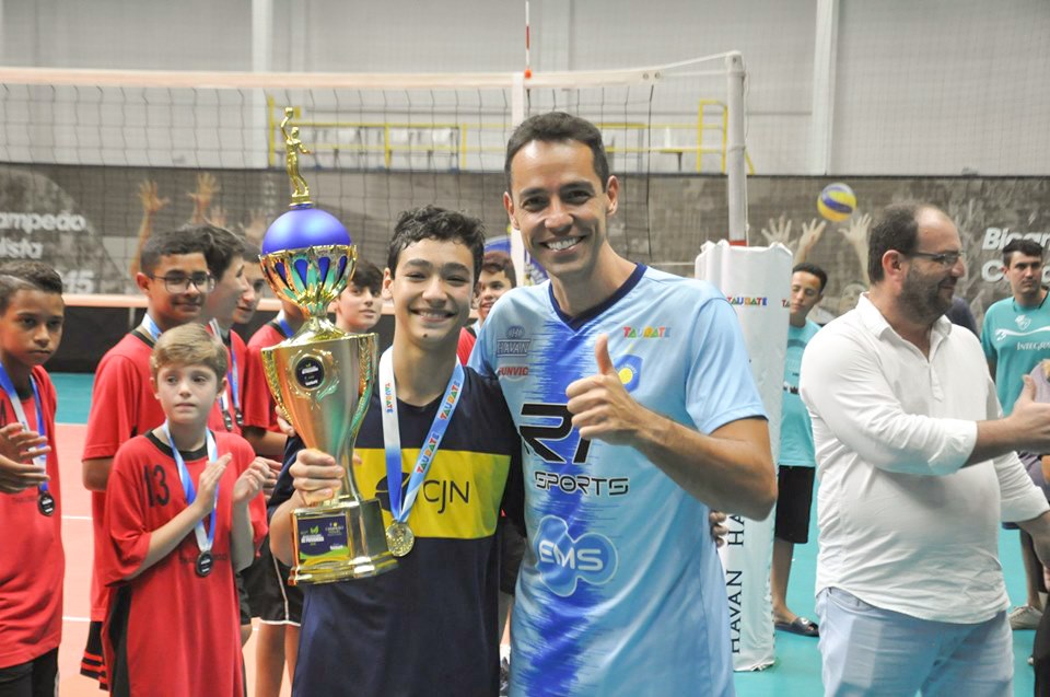 Jogador do Vôlei Taubaté receberá título de cidadania