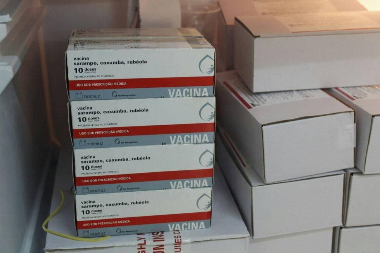 Sarampo: estados recebem doses extras da vacina tríplice viral