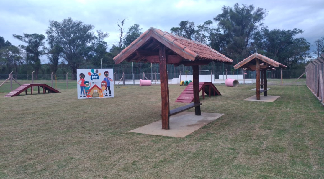 Pinda inaugura parque para cães