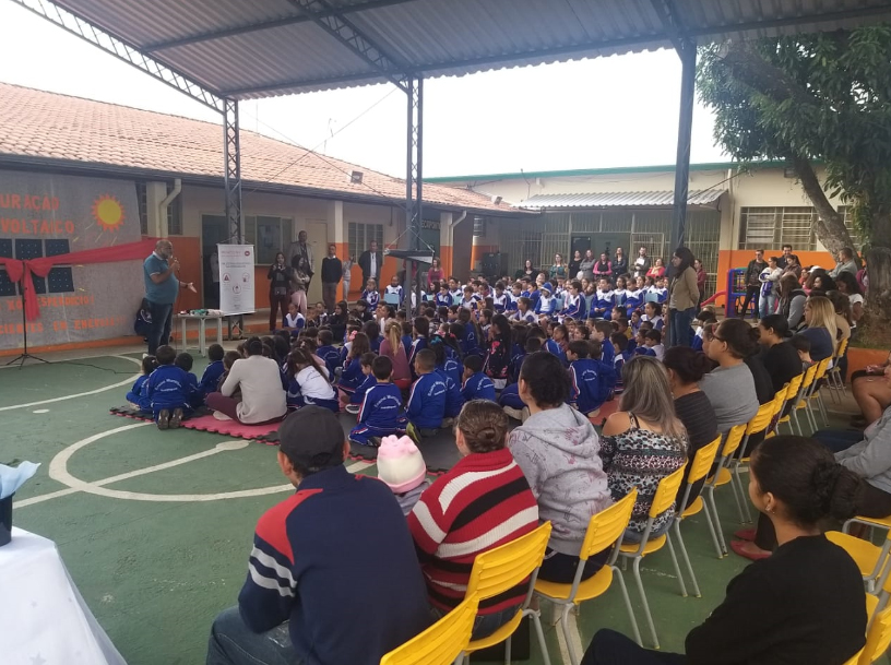 Escolas municipais de Guará ganham kit de geração solar de energia