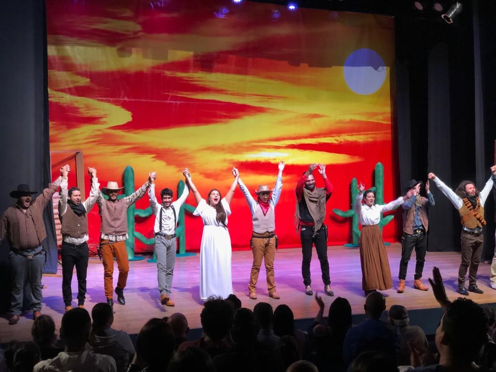 “Por um Punhado de Dólares”  é a opção para assistir na Capital