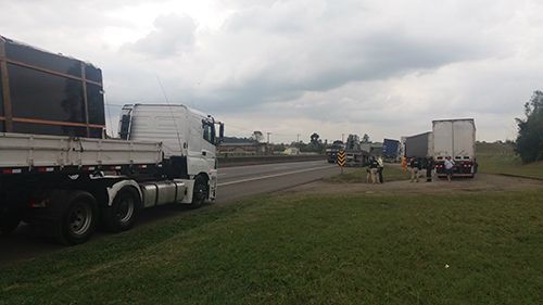 Operação contra evasão de pedágio flagra sete motoristas em Pinda