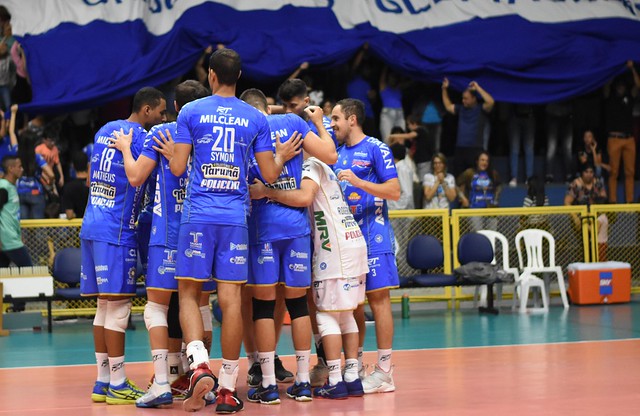 Amanhã tem troca de ingressos para partida do Vôlei Taubaté