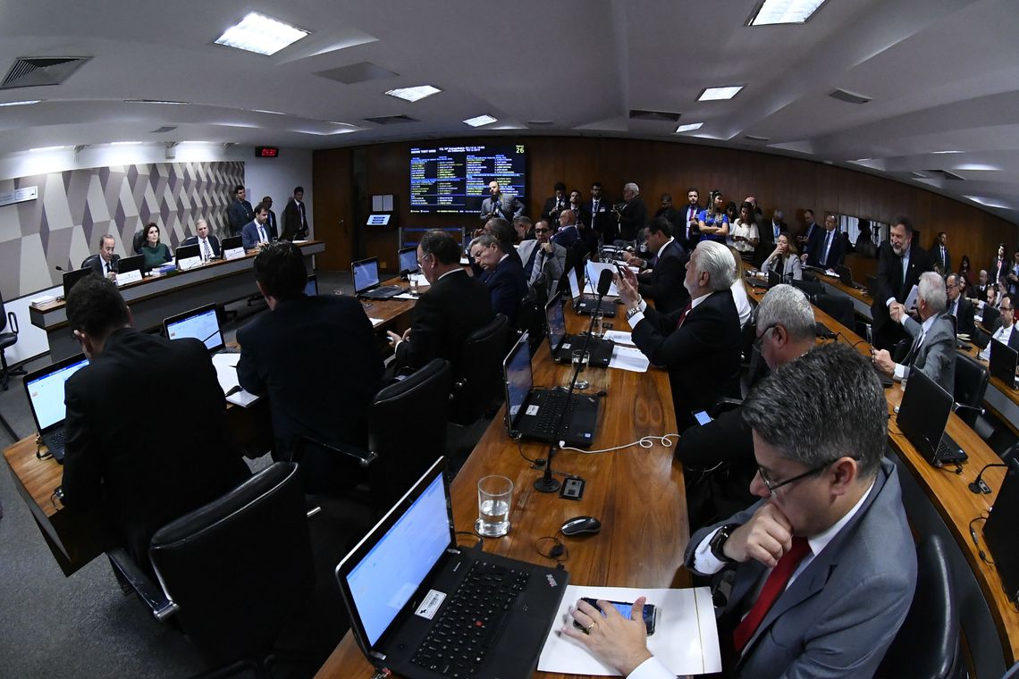 CCJ do Senado rejeita destaques; reforma da Previdência vai a Plenário