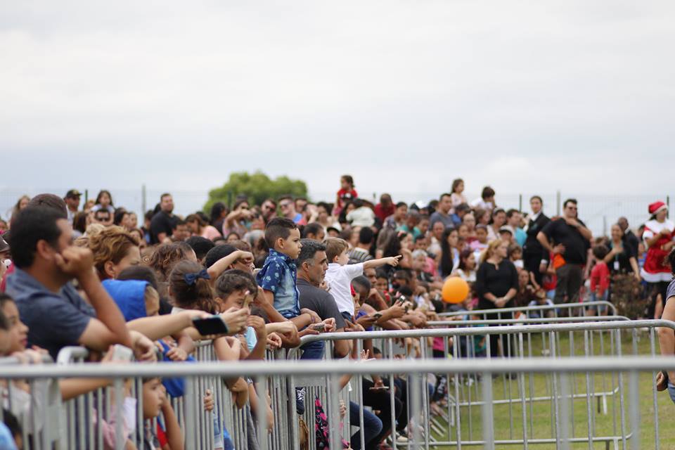 Papai Noel chega de helicóptero  ao Shopping Pátio Pinda