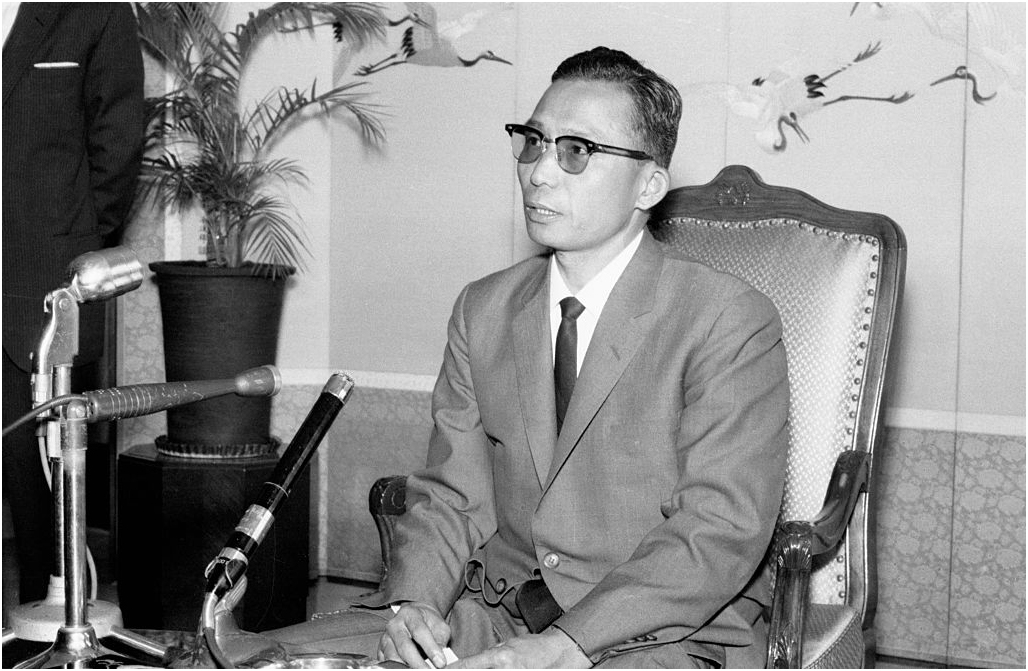 10 Ditadores que são cultuados como heróis