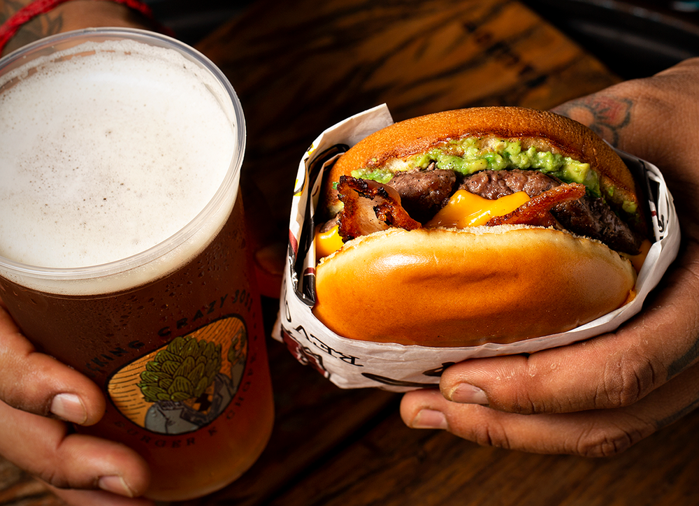 F. Crazy Boss volta a Taubaté com 200 litros de cerveja de graça