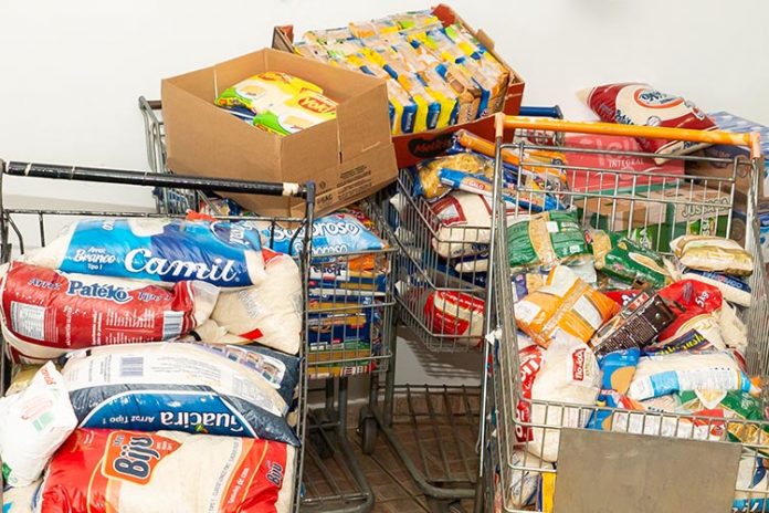 Poupatempo recebe doações de alimentos até o dia 18