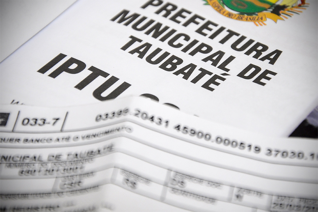 Prefeitura de Taubaté inicia distribuição de carnês do IPTU 2024