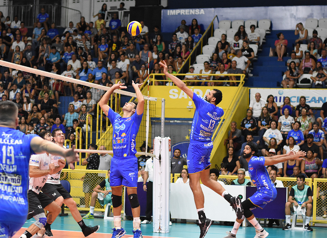Vôlei Taubaté enfrenta o SESI na semifinal da Copa Brasil masculina