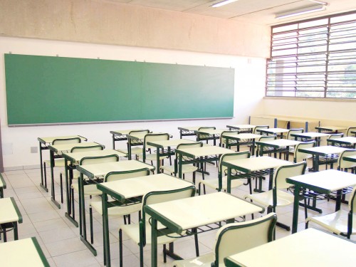 169 mil alunos da rede estadual voltam às aulas na segunda-feira