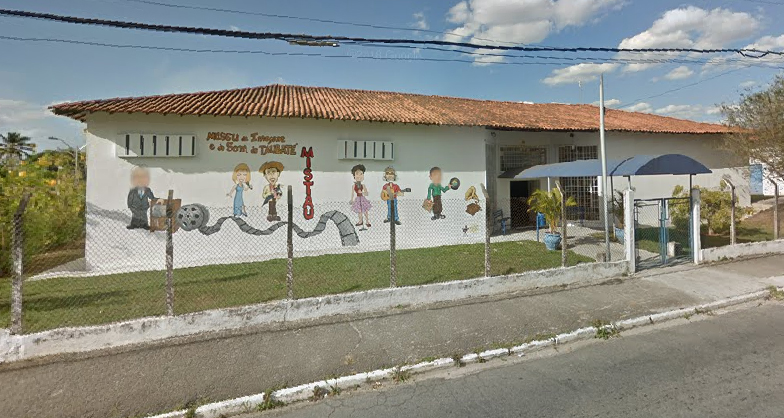 Mistau abre exposição “No Ritmo da Bossa”