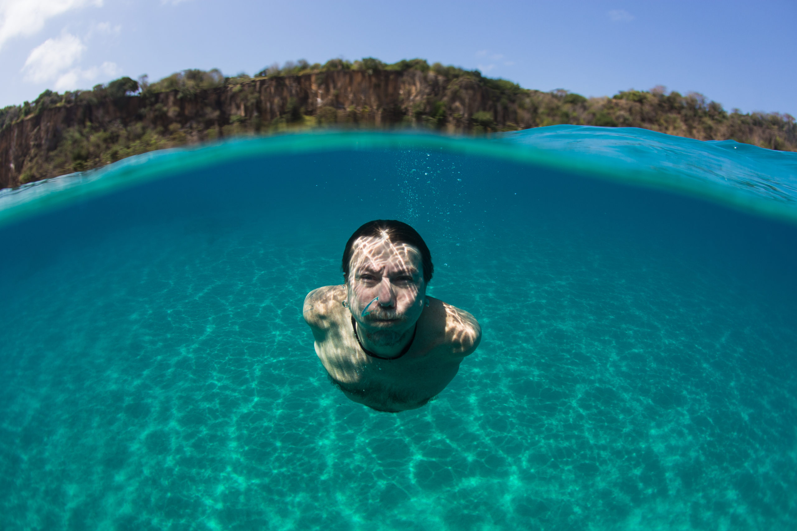 Lenine lança videoclipe “Leve e suave” em homenagem aos 40 anos do Projeto Tamar
